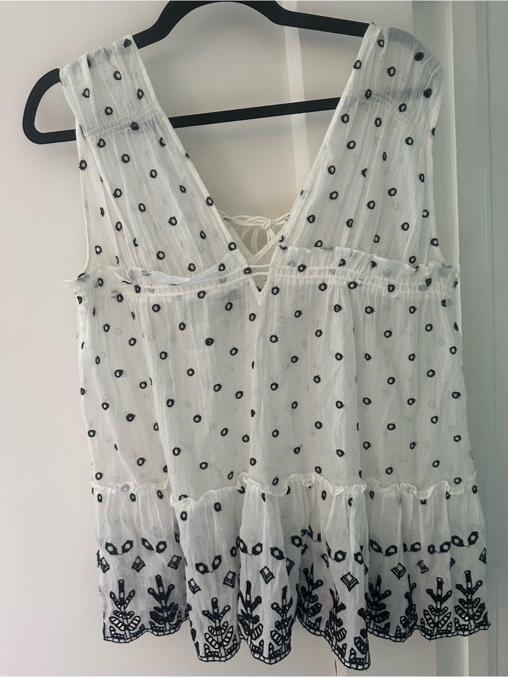 Derek Lam Crosby babydoll top eyelet white navy tie soft and pretty size 10